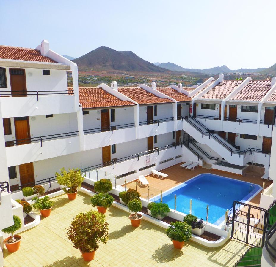 Stylish Flat And Pool With 3 Rooms, Sleeps 6, Los Cristianos ลอส กริสเตียนอส ภายนอก รูปภาพ